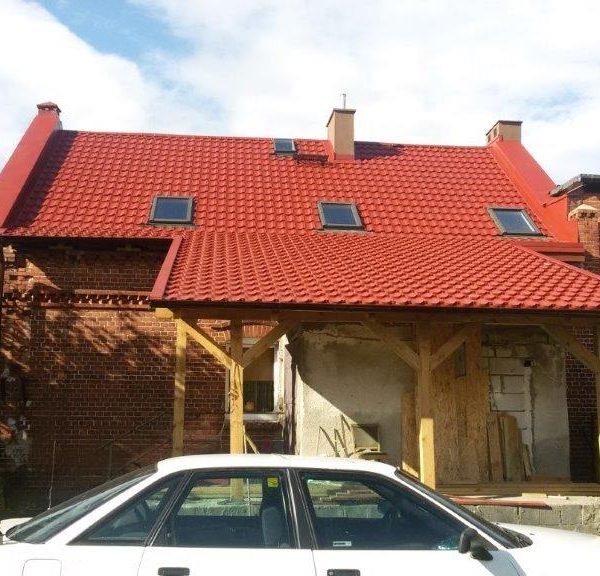 Ruukki Finnera ceglasty Purex – nowe pokrycie dachowe na zmodernizowanym budynku