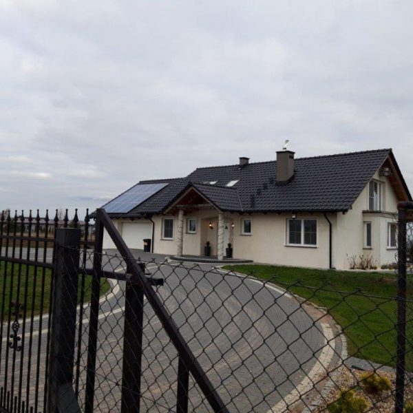 Dachówka ceramiczna Röben Piemont antracyt angoba – matowe wykończenie w eleganckim odcieniu