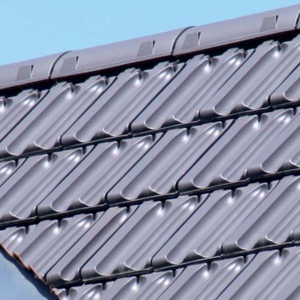 Dach pokryty Wagnerberger Tradi 12 – trwałe ceramiczne rozwiązanie w estetycznym wydaniu