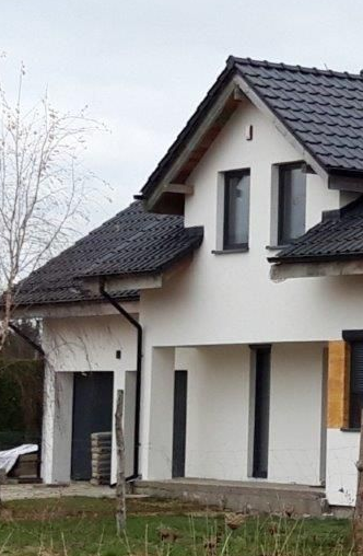 Dachówka ceramiczna Röben Piemont antracyt angoba – eleganckie, matowe wykończenie w ciemnym odcieniu