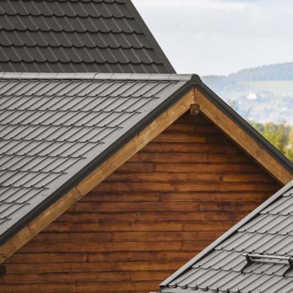 Pokrycie dachowe Ruukki Modular na dachu domu jednorodzinnego
